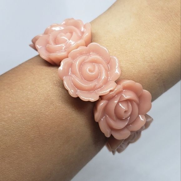 Jewelry - Blush Pink Resin Flowers Handmade Bracelet